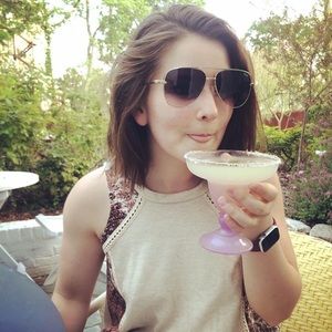 Meet your Posher, Liz